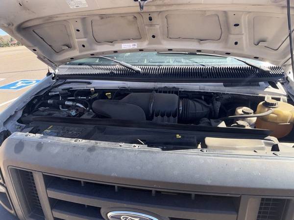 2013 Ford E250 Econoline Handyman - Photo 2