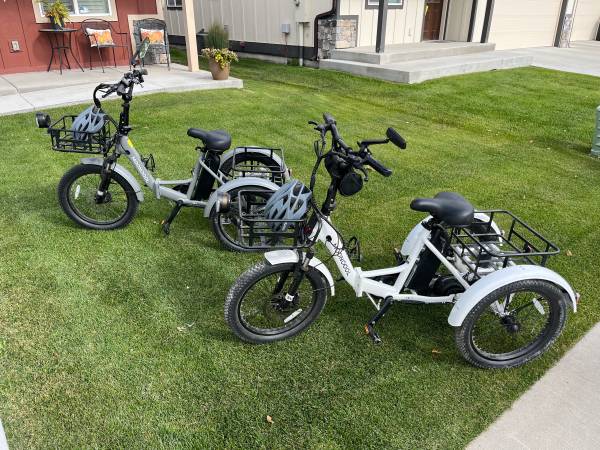 Two E Trikes 1