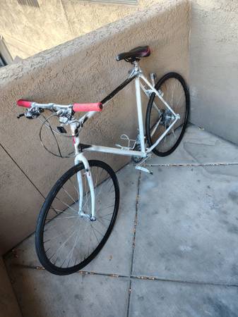 Trek hybrid bicycle 1