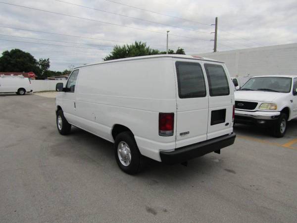Van de carga Ford E-Series E 150 3 puertas 2008 *VANES DE CARGA* ¡DISPONIBLES! - $9,800 (+ AML AUTO SALES)63479659321985124