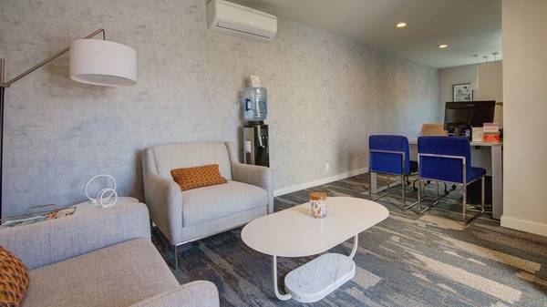 $2,070 / 1br - 690ft2 - Vida Moderna a Tarifas Insuperables – ¡Venga a Recorrerlo Hoy! (fairfield / vacaville)63850428342275123