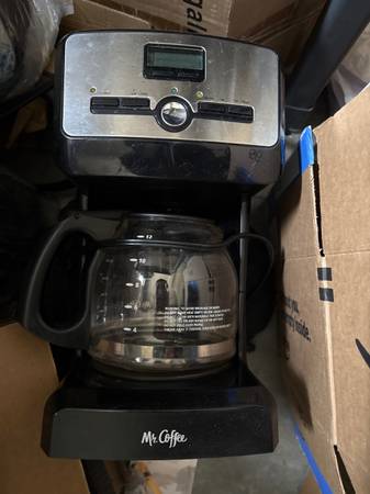 Mr Coffee (Coffee Maker) 1