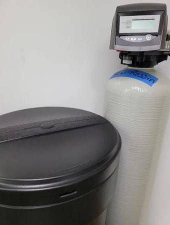 Reconditioned AutoTrol Water Softener 32,000 Grains 1