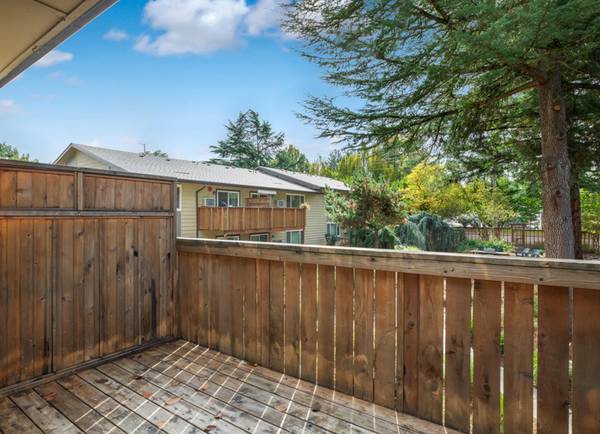 $1,595 / 2br - SPECIAL - $500 OFF - Covered Parking, Clubhouse - Close to MAX (Beaverton)63999452728834123