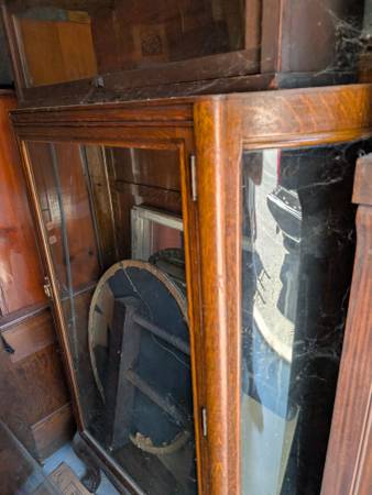 Oak cabinet 1