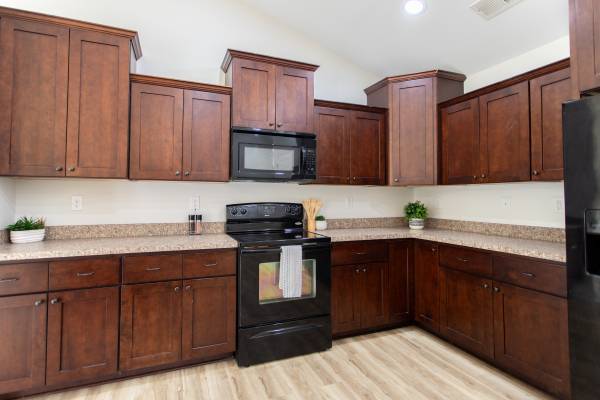 $329,900 / 3br - 2114ft2 - 1060 Jennys Creek Road63851968414211122
