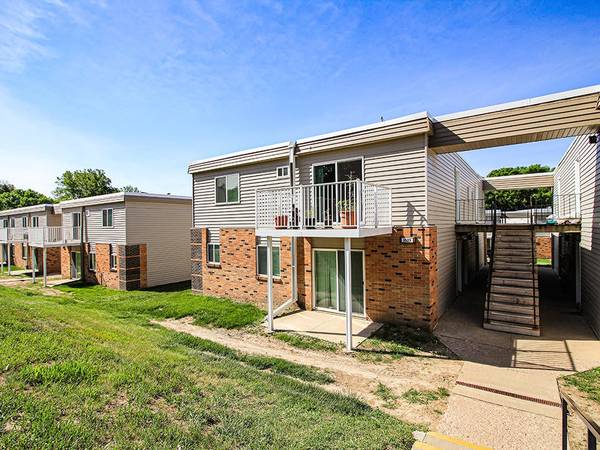 $1,040 / 2br - 770ft2 - ¡Por fin, un lugar al que llamar hogar! (3915 Winona Way, Sioux City, IA)63849487884545120