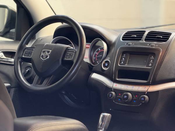 2014 Dodge Journey - Título Limpio, Bien Mantenida! - $6,999 (Advanced Premier Auto LLC)63618484617091123