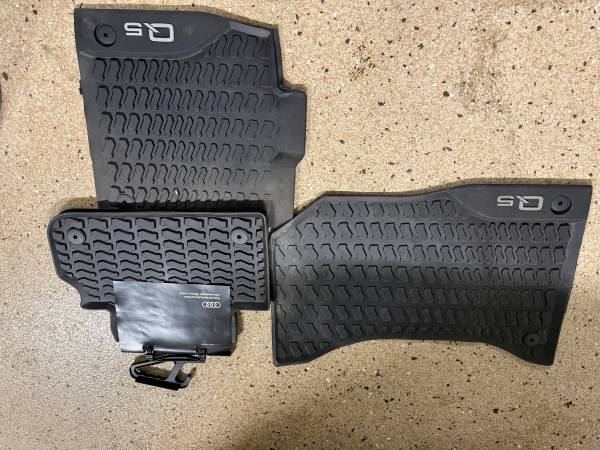Audi q5 floor mats 1