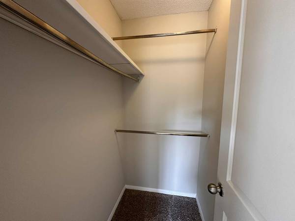 $1,179 / 1br - 576ft2 - 1 bed, 1 bath- all updated in West Knox with $1000 Visa Gift card! (knoxville)63815695571843124