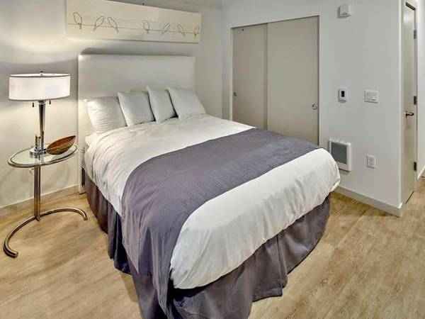 $2,479 / 1br - 691ft2 - Amazing Location, Pet Friendly & Staff Avail 7 Days Each Week! (Wallingford / Fremont)63852580655873122
