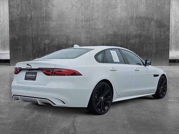 2024 Jaguar XF Sedán Certificado R-Dynamic SE - $37,177 (Jaguar Land Rover White Plains)63469911096577124