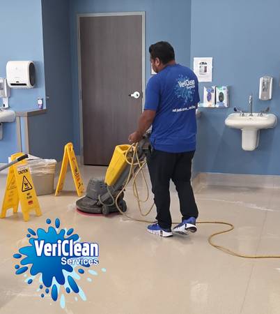 FLOOR TECHS / TECNICOS DE PISOS 1