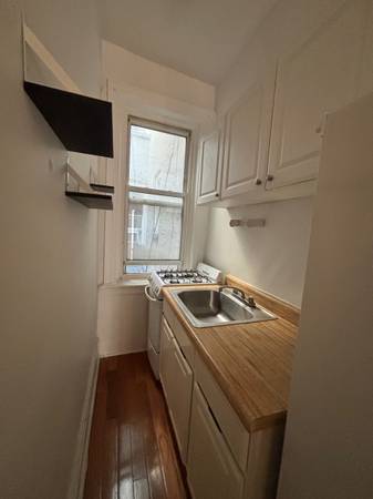 $2,650 / 1br - Estudio cálido y acogedor en el corazón de Crown Heights. ¡Sin comisión! (Crown heights)63689881558785123