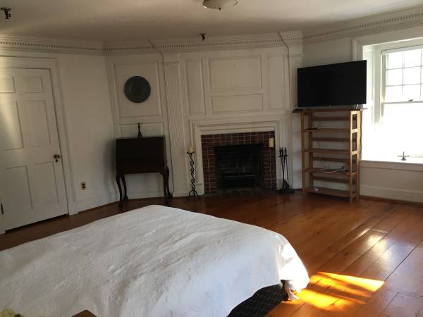 Bedrooms with private bathroom for rent in Princeton 1