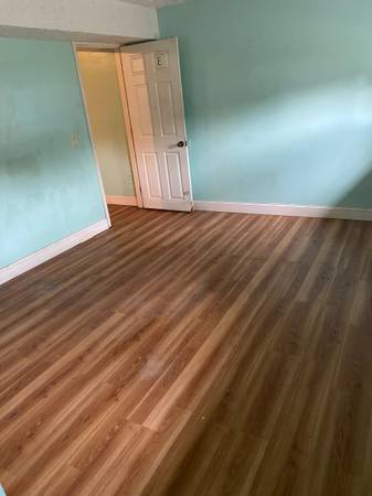 $650 / 1br - 120ft2 - very large master room - close to Rd. 95, 495. (beltsville)64040029191554124