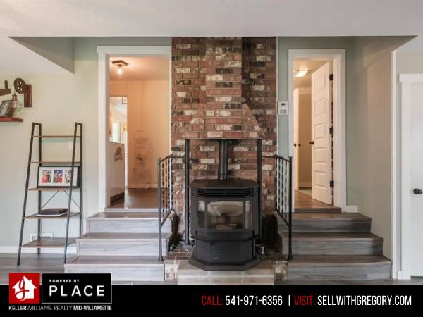 $625,000 / 4br - 2122ft2 - Escapa a tu propio rincón de paraíso junto al río Calapooia. (Sweet Home OR)63624649284483122