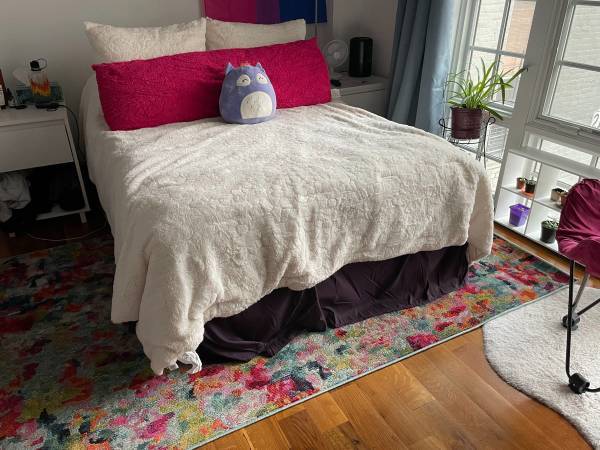 $750 / 3br - Seeking 2 roommates Bushwick/Ridgewood 3bed/2bath (Ridgewood)63995824242050120