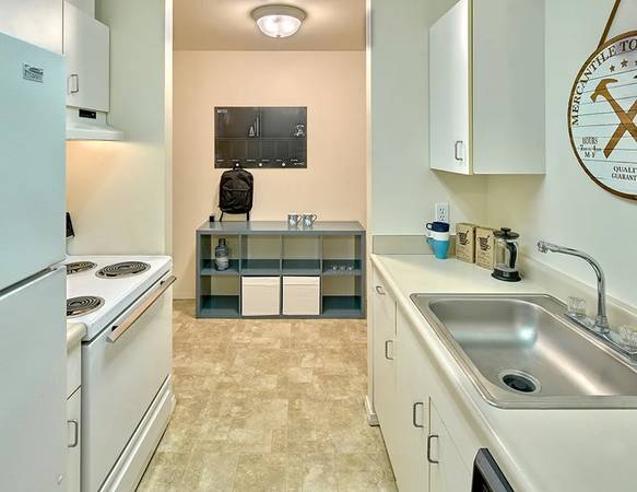$700 / 4br - By-The-Bedroom | Apartment for Rent! | Minutes from WWU! (Bellingham)63509649910657121