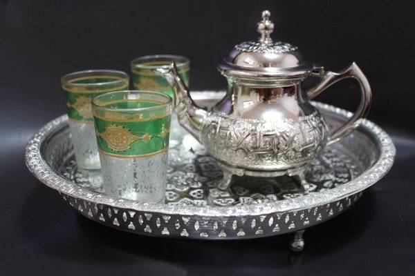 Moroccan Traditional Tea Set, 3 Cups Tea Glasses, Teapot , Tea Tray* N 1
