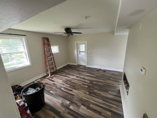 $1700.00 / 4br - Unidad recién actualizada en Altoona | 4 dormitorios/2 baños | $1700/mes | Disponible63845960776065121