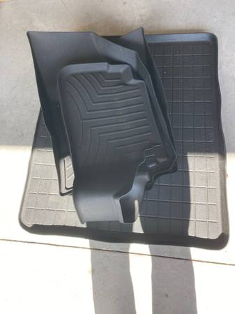 Weather tech floor liners for Chevy Equinox 1