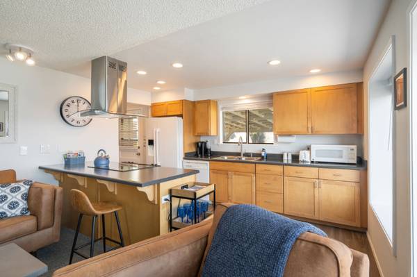 $4000.00 / 3br - 1033ft2 - 13501 Hidden Valley Rd Nw #11664031136940803124