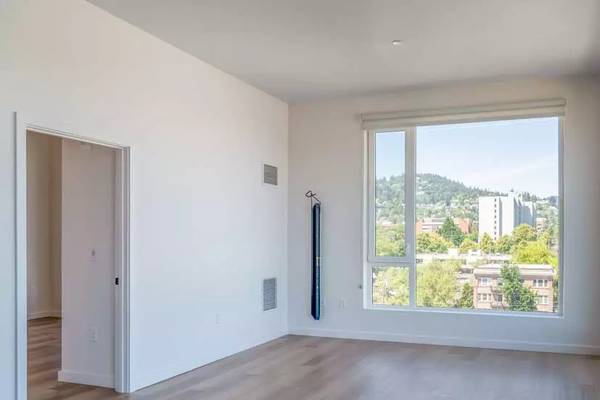 $1,650 / 495ft2 - Home is where the heart is: Find yours in our Studio BR. (Portland)63776960850947123