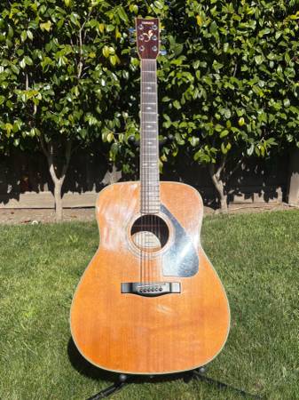 Yamaha FG-450S (80's) w/solid top, under saddle pickup and hard case 1