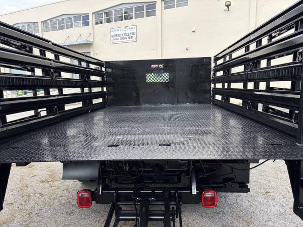 2016 Chevrolet SILVERADO 3500HD DRW - Photo 13