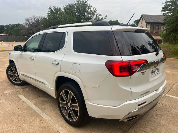 2017 GMC Acadia Denali SUV - Photo 2