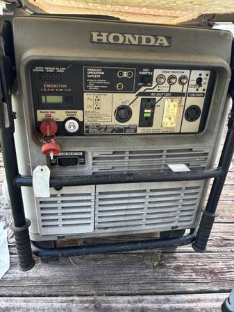 Generador inversor Honda Fi Eu7000 - $3.500 (Quincy)63470939575043121