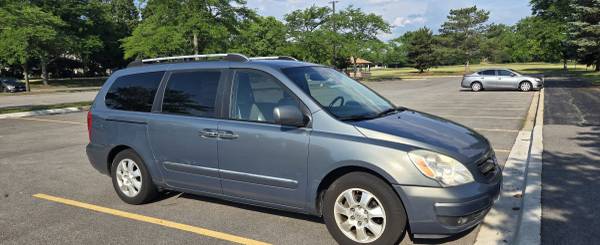 Hyundai Entourage Limited Edition 130 K miles. Good Condition - $2,999 (Wheeling)63616817381635121
