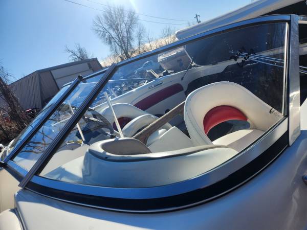 2004 larson 180 curved glass windshield PORT AND DOOR  only! 1