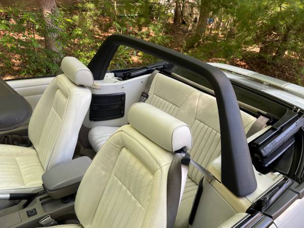 Mustang de cuerpo Fox en venta - $16,800 (East Falmouth)63438450137347123