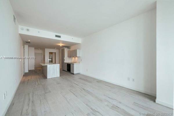$5,100 / 1br - 940ft2 - Sexy, High-End 1bd with Sensational Views! (Gran Paraiso- Edgewater)64001845158274122