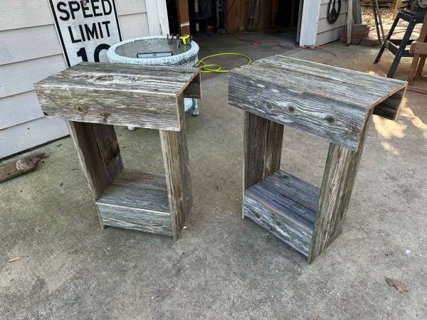 TEXAS RUSTIC SIDE TABLES 1