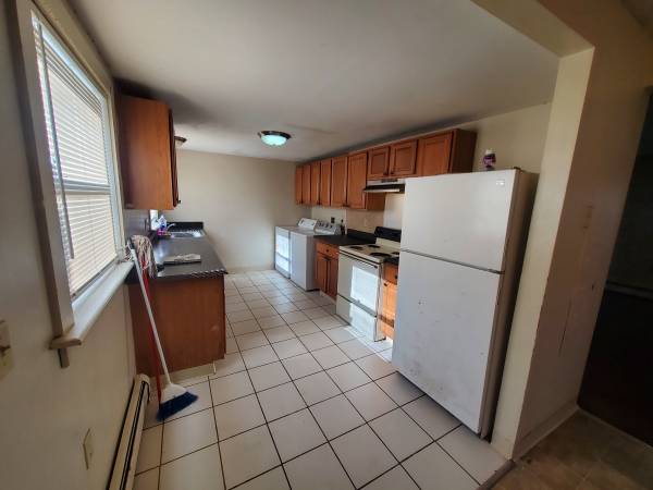 $158,000 / 5br - 1497ft2 - CONDO TOWNHOUSE EN HARTFORD EN VENTA CON 5 DORMITORIOS (Hartford)63989074267778121