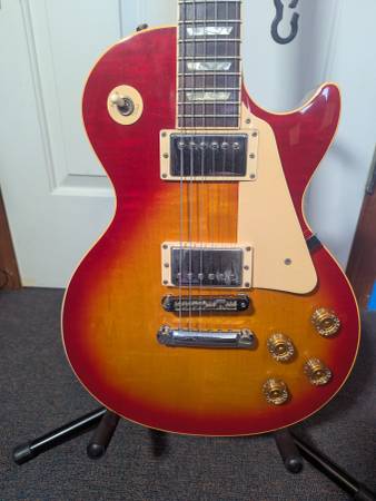Gibson Les Paul Guitar (trades) 1