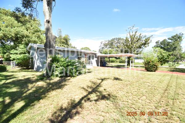 $2,095 / 3br - 1144ft2 - 4326 22nd St. N  3 bed SFR, carport, large yard, no carpet, no HOA (St Pete)63991086069891121