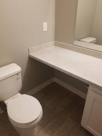 $2,003 / 2br - 985ft2 - Refrigerador, Piscina, Lavadora, Lavavajillas (Fairview)63672564592897124