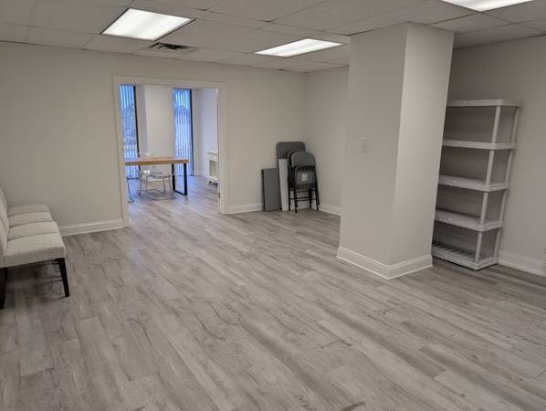 $1,350 / 616ft2 - 👔GREAT OFFICE SPACE FOR LEASE 👔 (LARGO BUSINESS DISTRICT)63991229823875120