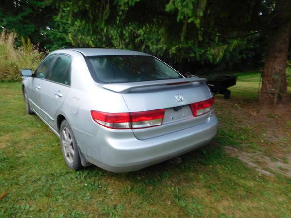 Buen coche para desplazamientos diarios, Honda Accord EX 2003, V-6, automático. - $3.200 (Snohomish, Wash)63624287121923123