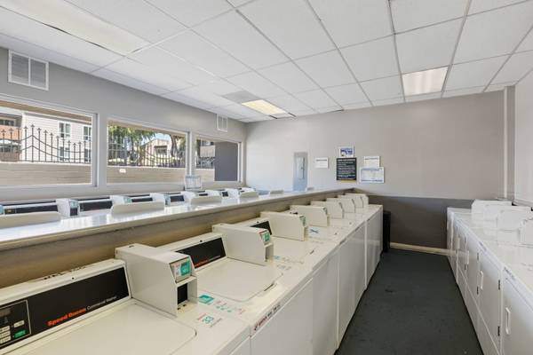 $2,814 / 2br - 870ft2 - Private Patio or Balcony, High Ceilings, Washer/Dryer (fremont / union city / newark)63890317098369122