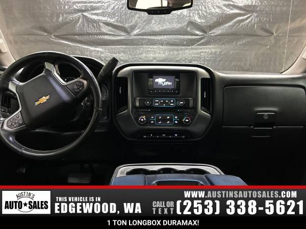 2015 Chevrolet Silverado 3500HD - Photo 11