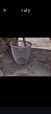 Metal garbage can 1