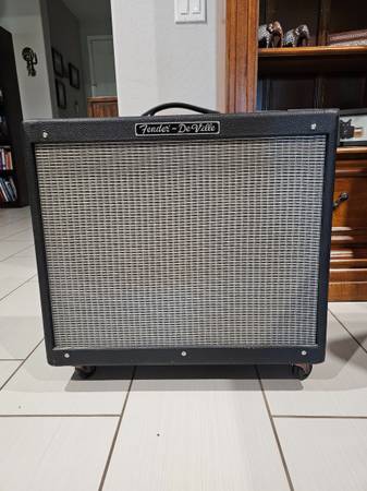 Fender Hot Rod De Ville All Tube 212 Amplifier 1
