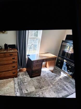 $650 / 4br - 2100ft2 - 1877 Shepherds (Troy)64018942807426121