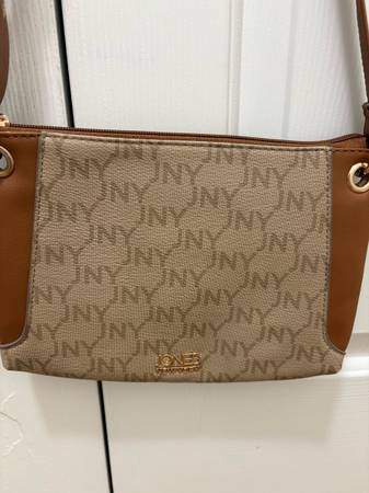 Jones NY purse 1