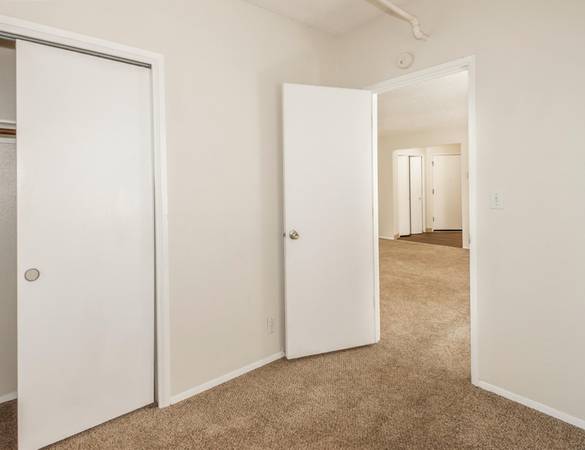 $1,099 / 1br - Historic 1B Apartment with High Ceilings, Spacious Baths - Portland (Goose Hollow on 14th)63956354003330122